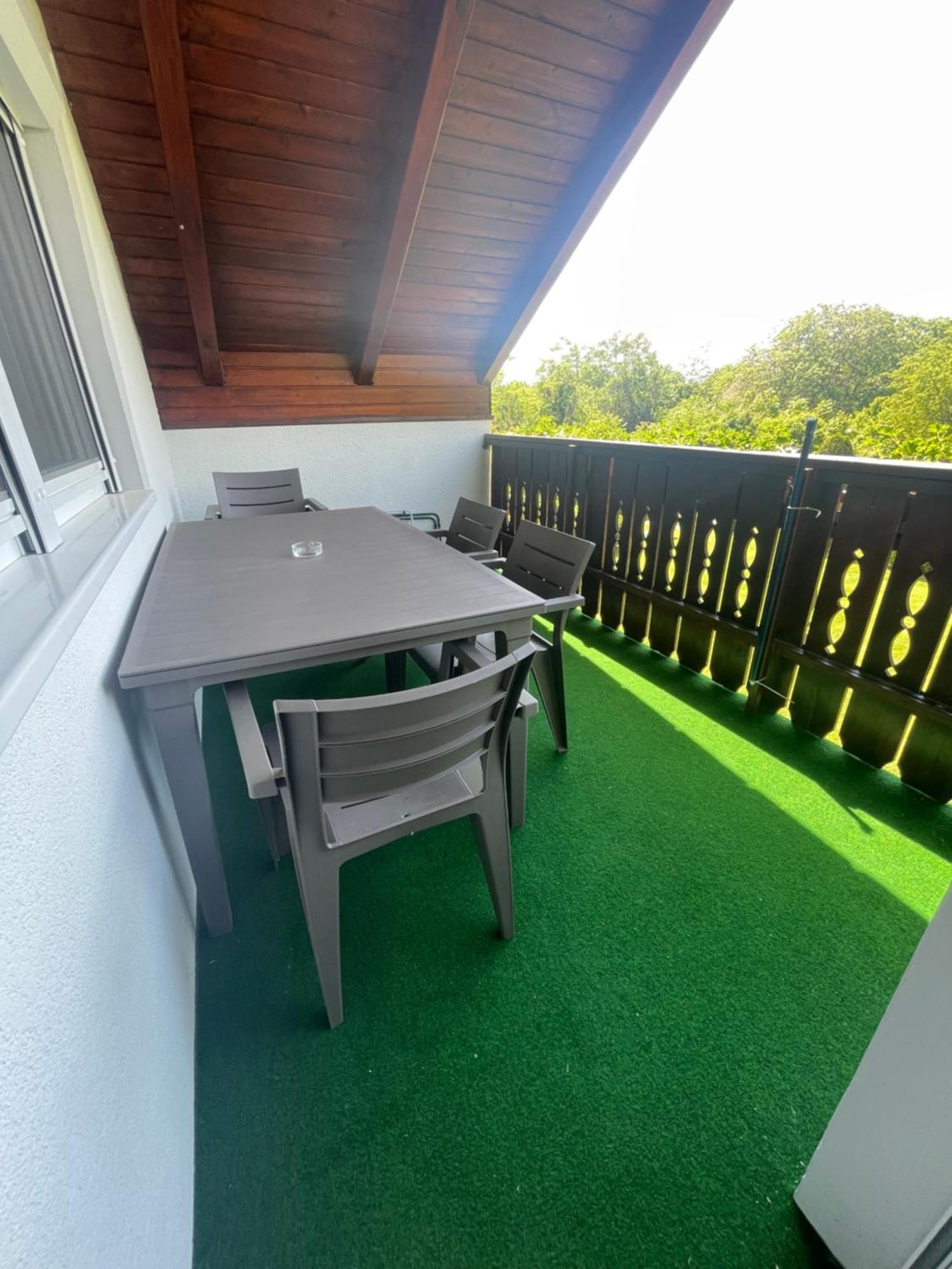 Frankie Holiday Apartment II. Balatongyörök Buitenkant foto