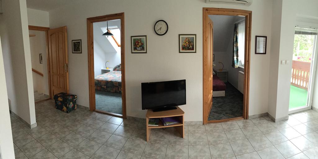 Frankie Holiday Apartment II. Balatongyörök Buitenkant foto