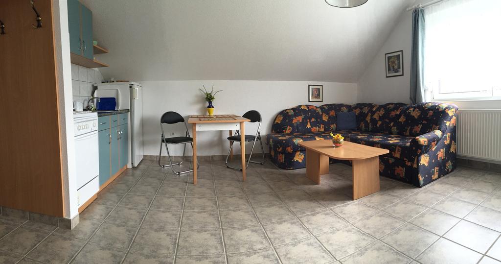 Frankie Holiday Apartment II. Balatongyörök Buitenkant foto