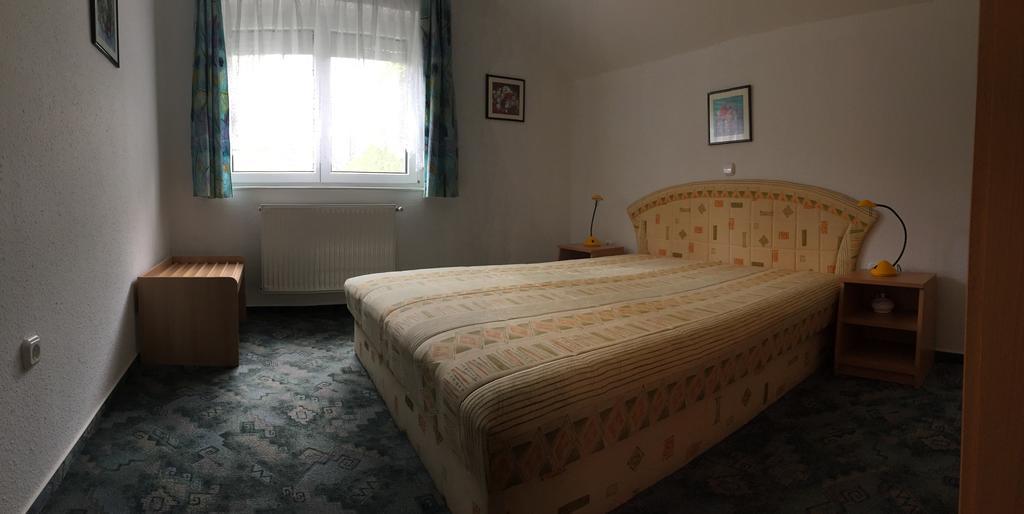 Frankie Holiday Apartment II. Balatongyörök Buitenkant foto